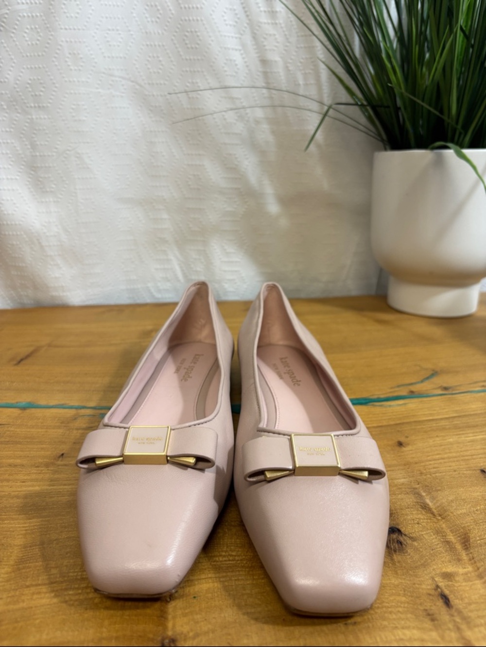 Kate Spade New York Bowdie Ballet pale pink Leather Feminine Chic 9.5 - Picture 5 of 8